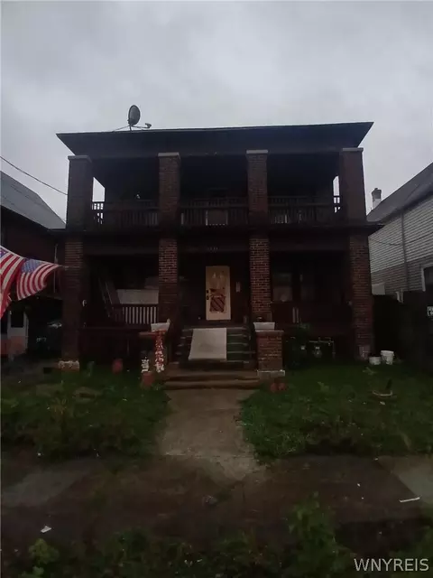 1737 Whitney Ave, Niagara Falls, NY 14301