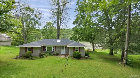 6374 Hunters Creek Rd, Wales, NY 14139