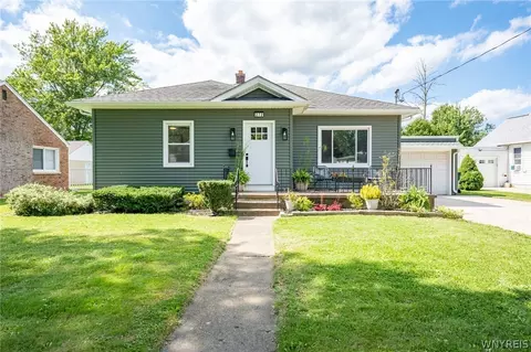 272 Fredericka St, North Tonawanda, NY 14120