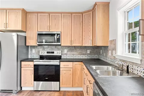 Kitchen - 116 Hamilton St, Buffalo, NY 14207 photo 4 of 6