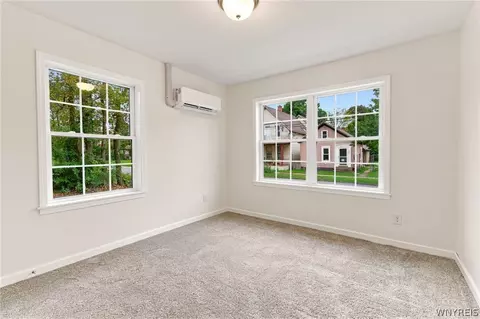 Bedroom - 116 Hamilton St, Buffalo, NY 14207 photo 5 of 6