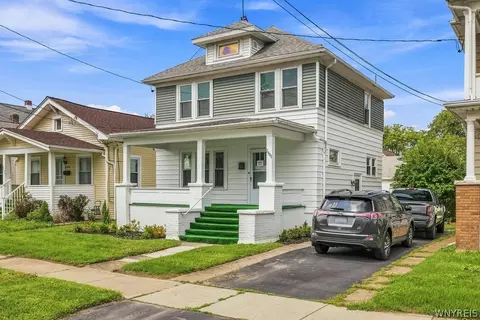 2486 Pierce Ave, Niagara Falls, NY 14301