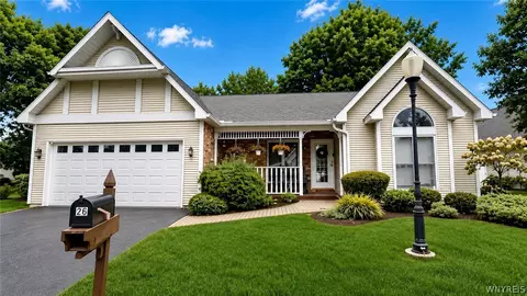 26 Village Gate Ct, Amherst, NY 14221