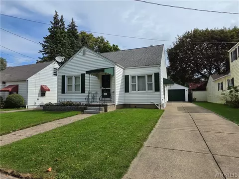 205 67th St, Niagara Falls, NY 14304