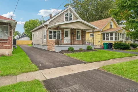 246 74th St, Niagara Falls, NY 14304