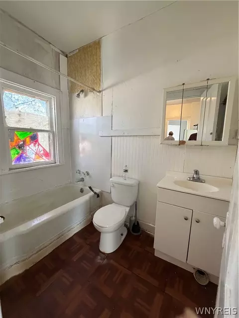 Bath - 209 Grant St, Buffalo, NY 14213 photo 1 of 1
