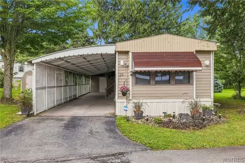 29 Jenny Ct, Cheektowaga, NY 14225