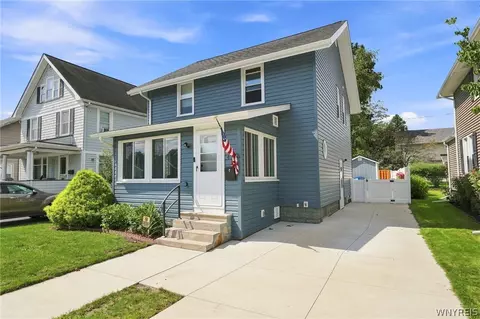 43 Kingsbury Ave, Batavia, NY 14020