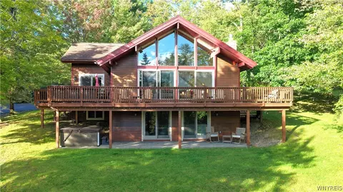 6862 Niles Rd, Ellicottville, NY 14731