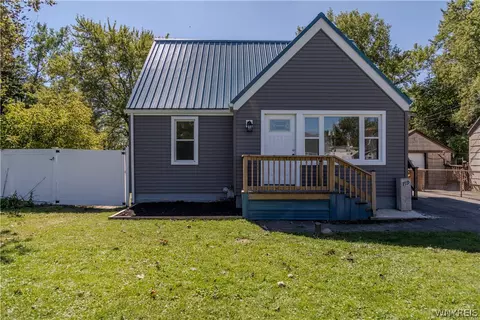 719 S Huth Rd, Cheektowaga, NY 14225
