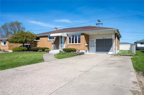 89 Homeworth Pkwy, Cheektowaga, NY 14225