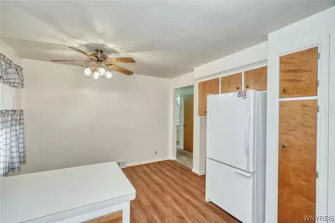 Kitchen - 215 Noridge Dr, Irondequoit, NY 14622 photo 5 of 7