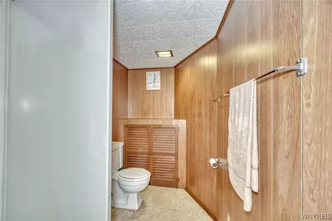 Bath - 215 Noridge Dr, Irondequoit, NY 14622 photo 2 of 3