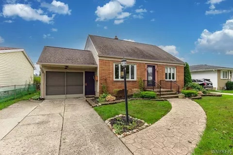 102 Vern Ln, Cheektowaga, NY 14227