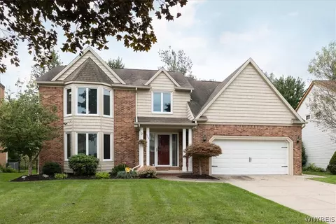 128 Brenridge Dr, East Amherst, NY 14051