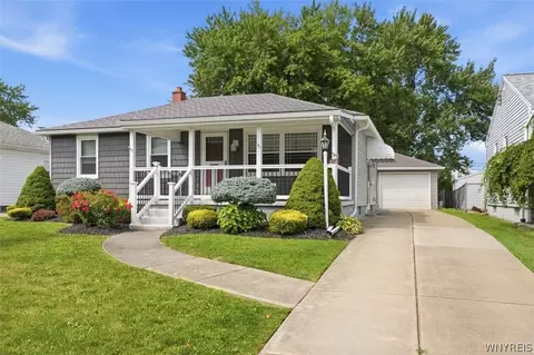 316 Mcconkey Dr, Buffalo, NY 14223