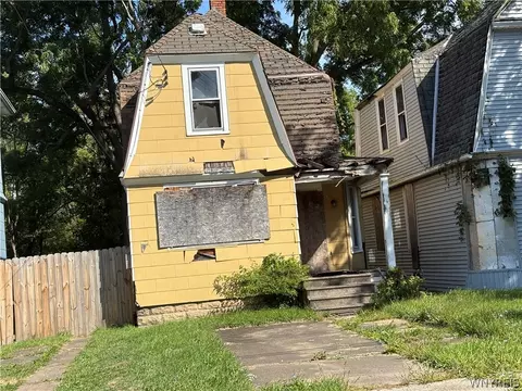 1336 South Ave, Niagara Falls, NY 14305