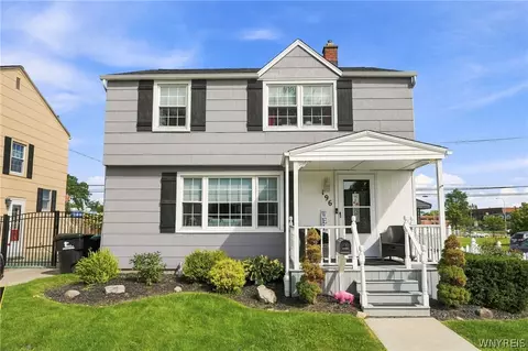 196 Glencove, Buffalo, NY 14223