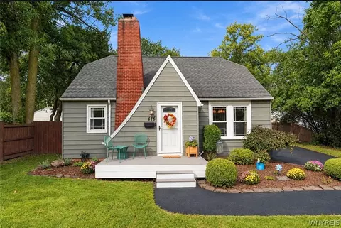 416 Burroughs Dr, Amherst, NY 14226