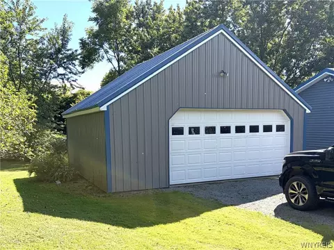 Exterior - 1582 Torrey Hill Rd, Java, NY 14082 photo 2 of 8