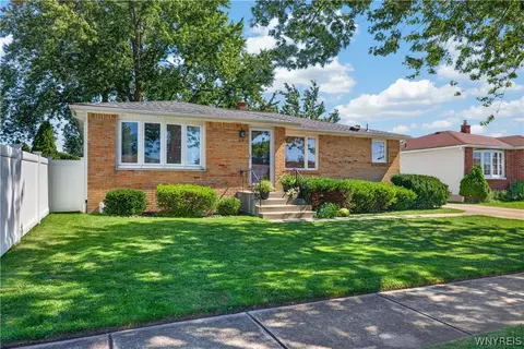 68 Bernice Dr, Cheektowaga, NY 14225