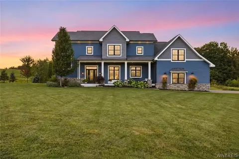 1699 Boies Rd, Aurora, NY 14052
