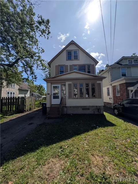 653 Minnesota Ave, Buffalo, NY 14215