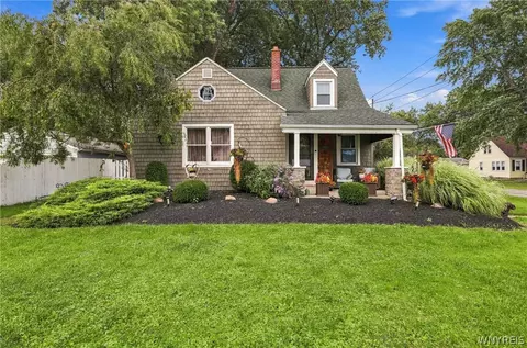 4423 Stratford, Hamburg, NY 14075