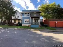 709 Townsend Pl, Niagara Falls, NY 14301