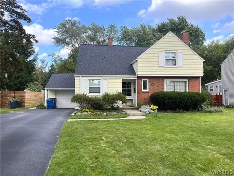 166 Huxley Dr, Amherst, NY 14226