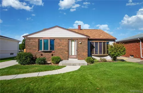 26 Panama Ln, Cheektowaga, NY 14225