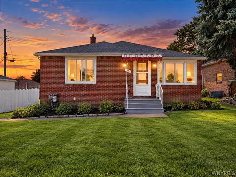 39 Parkview, Cheektowaga, NY 14225