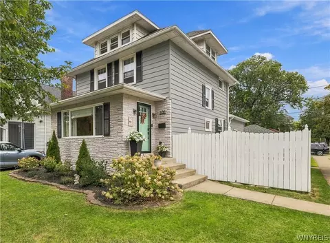 100 Wardman Rd, Buffalo, NY 14217