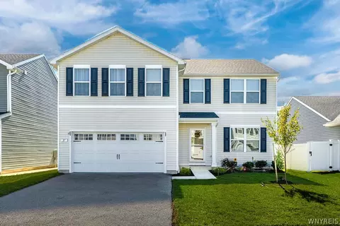 27 Winterbrook Dr, Amherst, NY 14228