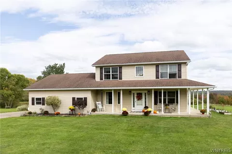 8815 Frantz Rd, Colden, NY 14033