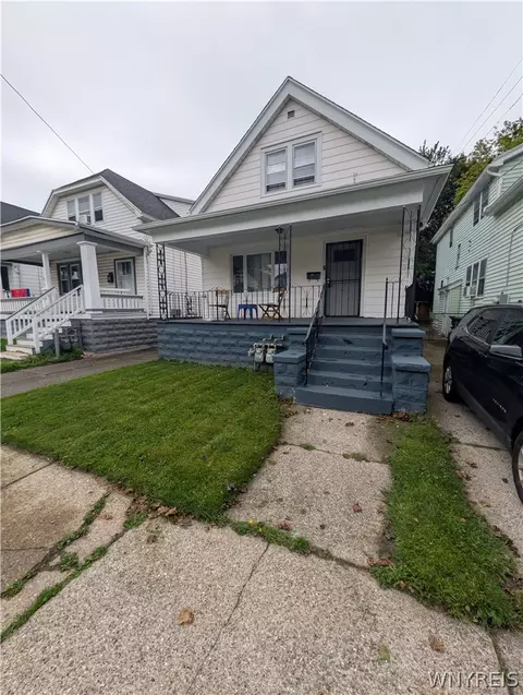 32 Theodore St, Buffalo, NY 14211