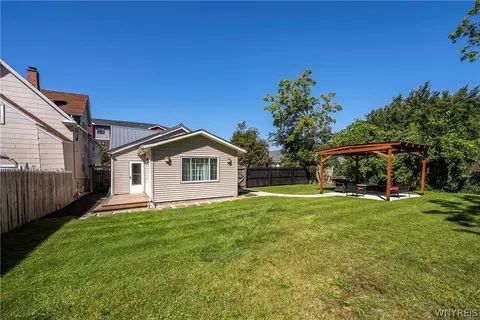 Exterior - 51 Danforth St, Buffalo, NY 14213 photo 4 of 14