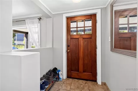 Entry Way - 51 Danforth St, Buffalo, NY 14213 photo 1 of 2