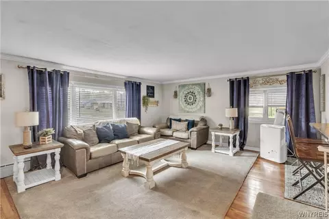 Living - 282 Longnecker St, Buffalo, NY 14206 photo 2 of 3
