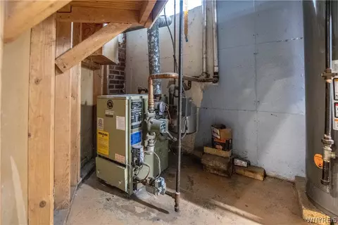 Entry Way - 282 Longnecker St, Buffalo, NY 14206 photo 3 of 3