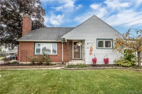 Exterior - 282 Longnecker St, Buffalo, NY 14206 photo 4 of 12