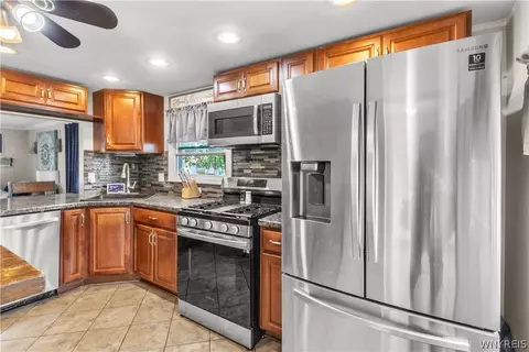 Kitchen - 282 Longnecker St, Buffalo, NY 14206 photo 4 of 5