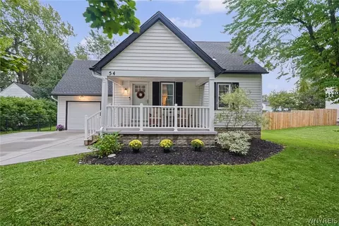 54 Fairfield Ave, Lancaster, NY 14086