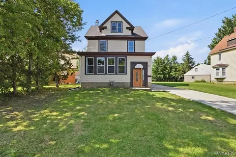 118 Princeton Ave, Depew, NY 14043