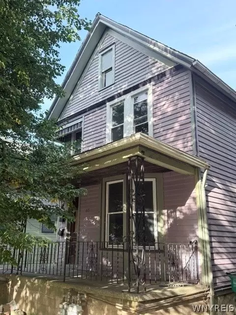 65 Baynes St, Buffalo, NY 14213