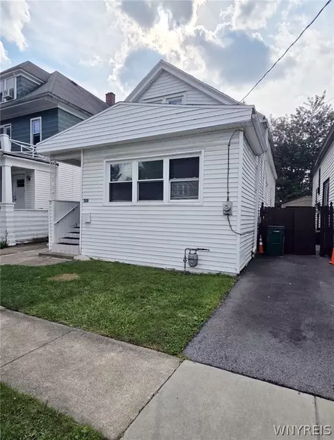146 Floss Ave, Buffalo, NY 14215