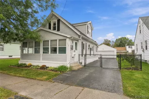 102 16th Ave, North Tonawanda, NY 14120