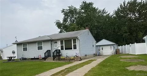 262 Mcnaughton Ave, Cheektowaga, NY 14225