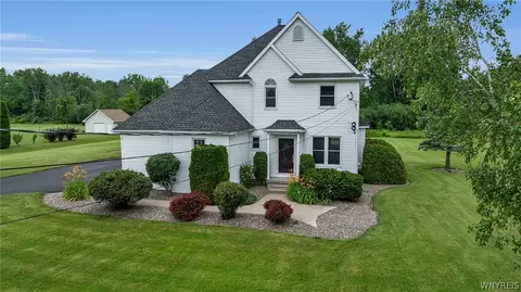 3349 Andrews Rd, Cambria, NY 14131