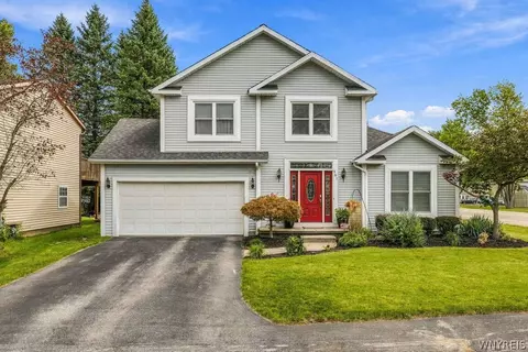 951 Robin Rd, Amherst, NY 14228